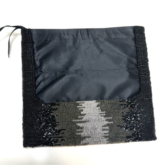 Banana Republic Black & Silver Beaded Envelope Clutch Bag Zip Closure Elegant - Picture 3 of 9